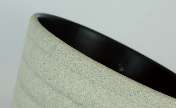 Image 1 of  BLUMENTOPF Übertopf U-Keramik Streifenmuster Grau- und Schwarztöne 50er 60er Jahre