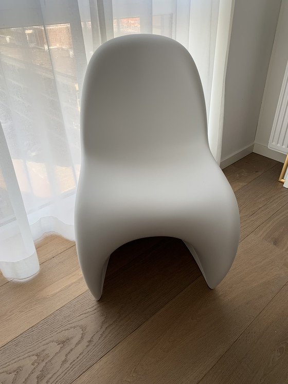 Image 1 of Tulpentisch + 4x Vitra Panton Chair