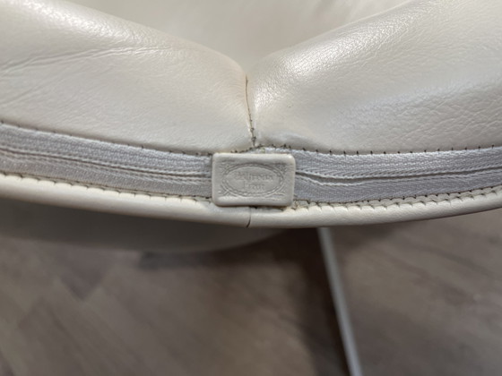 Image 1 of Frau Regina Drehstuhl Sessel