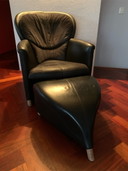 2 Leolux Excalibur Sessel mit Hockern