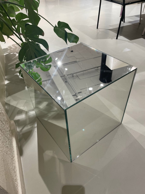 Image 1 of FEST Tintin Beistelltisch