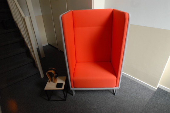 Image 1 of Lande 1st Class Akustiksessel