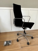 Vitra EA 119 Büro