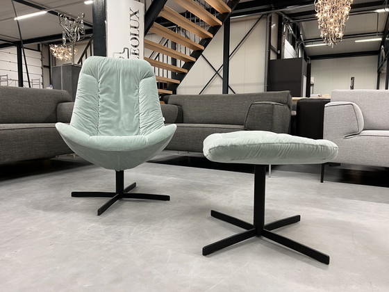 Image 1 of Gelderland 7405 Sessel mit Ottomane aus blauem Stoff