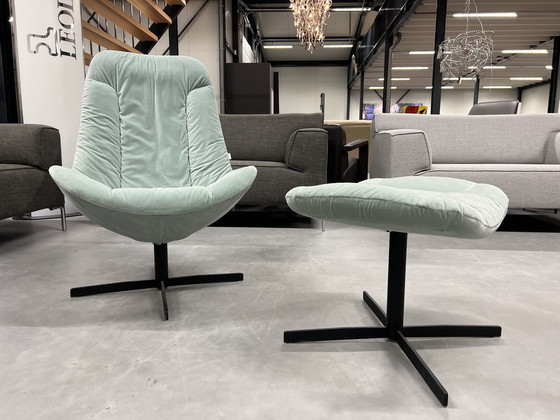 Image 1 of Gelderland 7405 Sessel mit Ottomane aus blauem Stoff