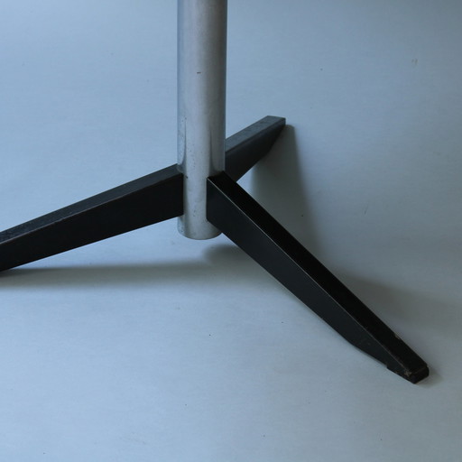 Spectrum Tisch TE06 von Martin Visser