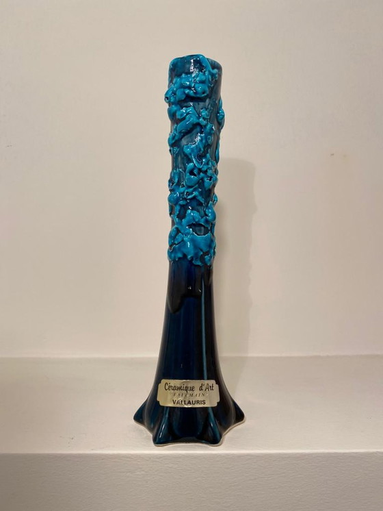 Image 1 of Mid-Century Modern Vallauris France glasierte blaue Keramikvase signiert