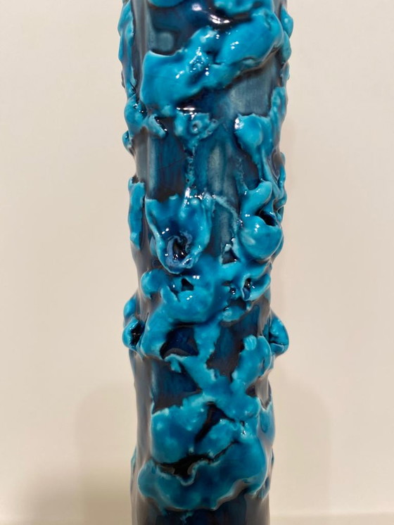 Image 1 of Mid-Century Modern Vallauris France glasierte blaue Keramikvase signiert