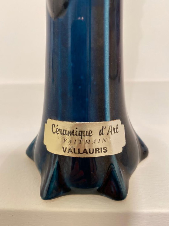 Image 1 of Mid-Century Modern Vallauris France glasierte blaue Keramikvase signiert