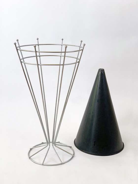 Image 1 of Schirmständer "Cone" von Vitra