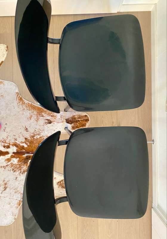 Image 1 of 2x Ahrend Revolt Stühle