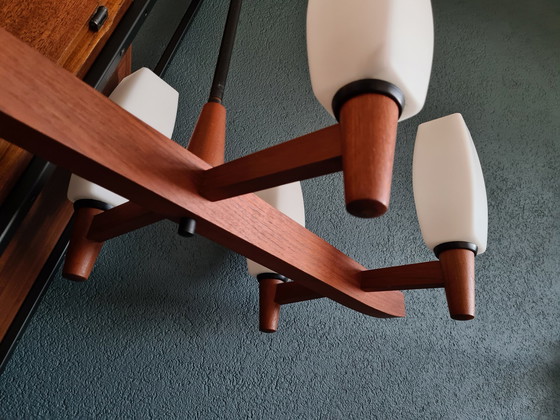 Image 1 of Midcentury Milchglas Hängelampe der 1950er/60er Jahre