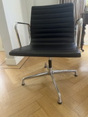 Aemes Vitra Konferenzstuhl Leder schwarz