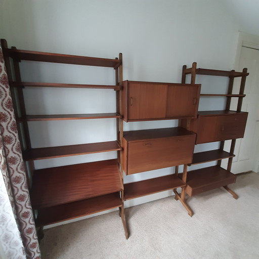 Vintage Bücherregal