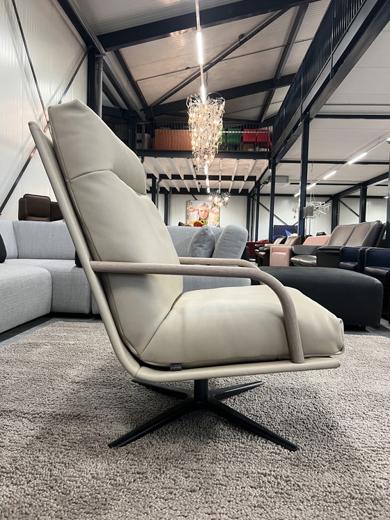 Image 1 of Leolux Kudo Drehsessel Off-White Leder