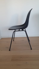 Vitra Eames Fiberglass Chair DSX-Dark