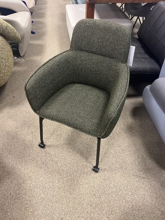 Image 1 of Leolux Gyon Stuhl auf Rollen, grüner Stoff