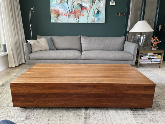 Image 1 of Couchtisch in Topform