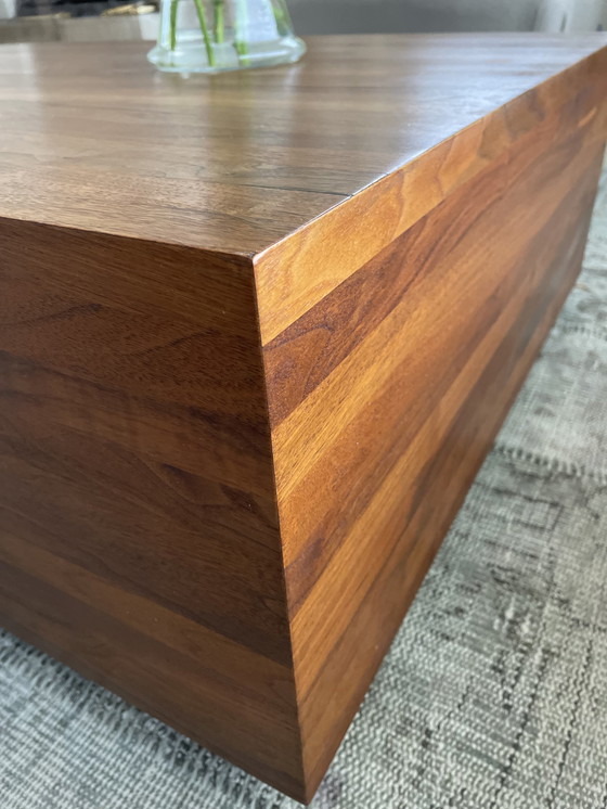 Image 1 of Couchtisch in Topform