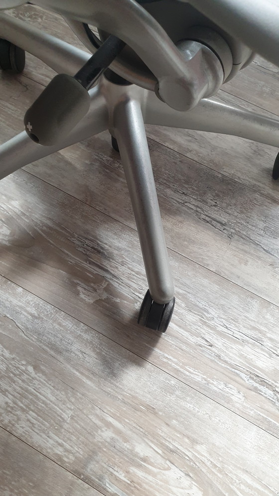 Image 1 of Herman Miller Aeron B Vollausstattung Carbon