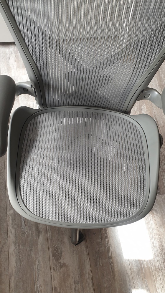 Image 1 of Herman Miller Aeron B Vollausstattung Carbon