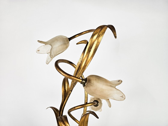 Image 1 of LS Italien – Vintage – vergoldetes Messing – Hollywood Regency Stil – Tulpen – Tischlampe – 1980er Jahre
