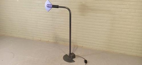 Image 1 of 'Flopy' Memphis Vloerlamp, Bilumen