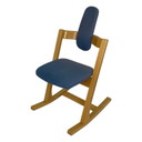 Peter Opsvik - Varier - Pendulum - Ergonomisch geformter Schaukelstuhl - Helle Eiche und blaue Polsterung