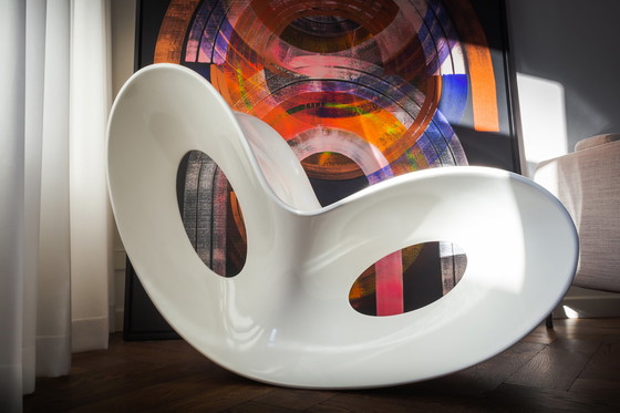 Image 1 of Ron Arad – Voido Schaukelstuhl