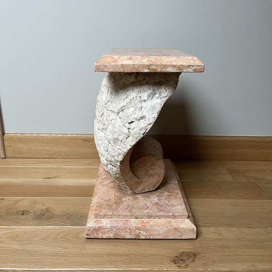 Image 1 of Sockelsäule aus Mactan-Schale