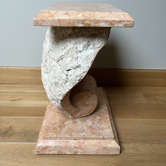 Image 1 of Sockelsäule aus Mactan-Schale