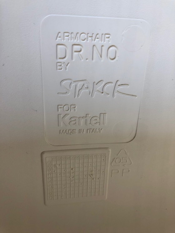 Image 1 of Kartell Dr. NO von Philippe Starck Stühlen