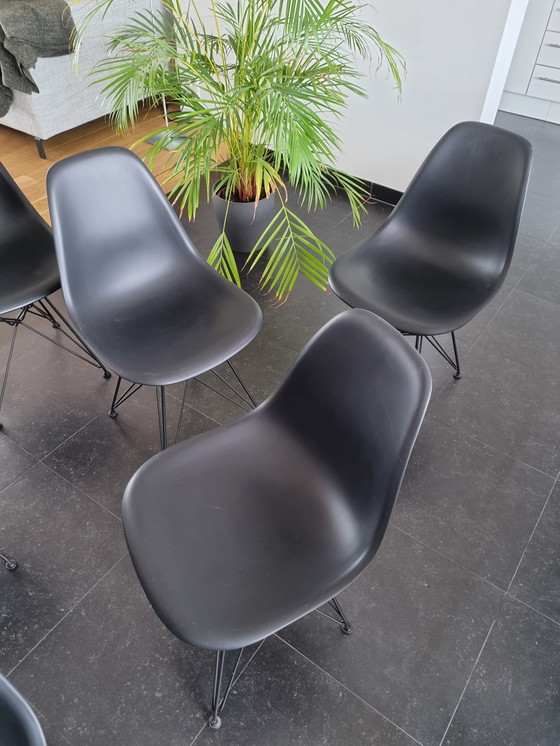 Image 1 of 6 Vitra Eames Chairs DSR 6er-Set