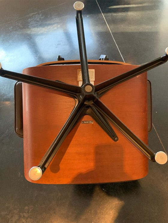 Image 1 of Herman Miller Eames Lounge Chair + Fußhocker