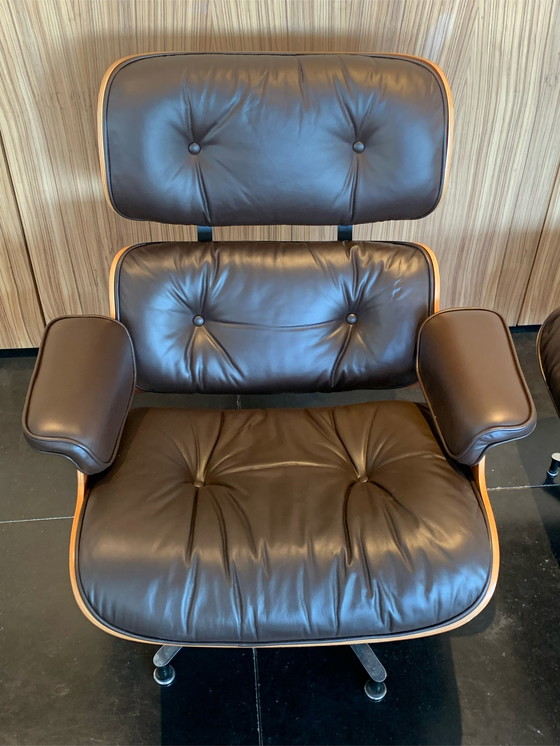 Image 1 of Herman Miller Eames Lounge Chair + Fußhocker
