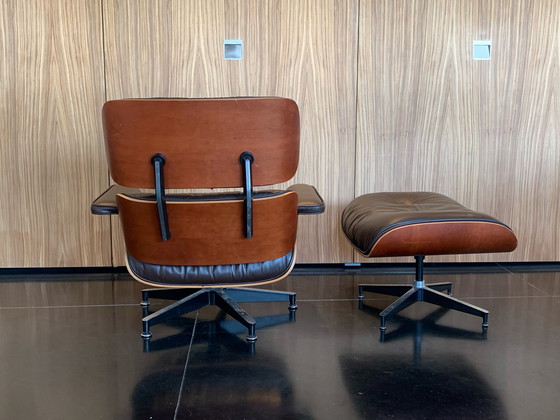Image 1 of Herman Miller Eames Lounge Chair + Fußhocker