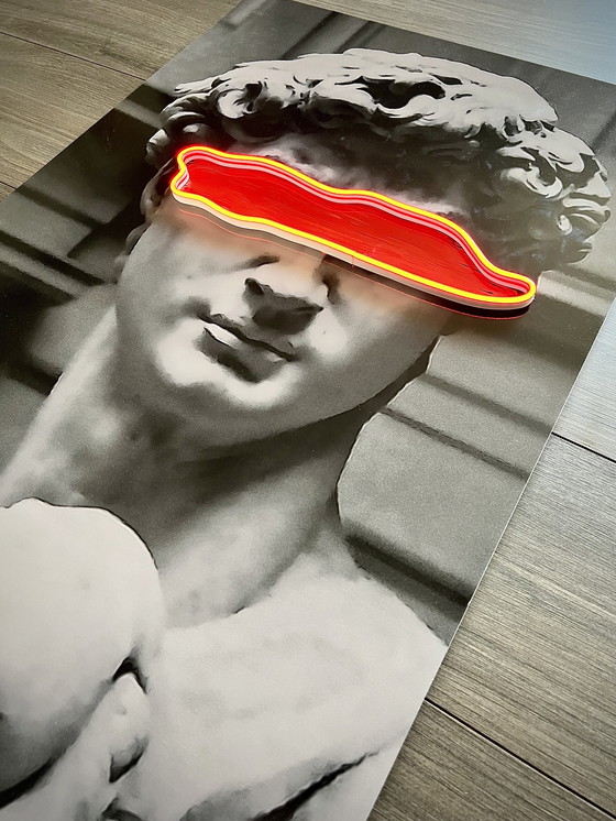 Image 1 of LEDMansion David Rot Band LED- Kunst