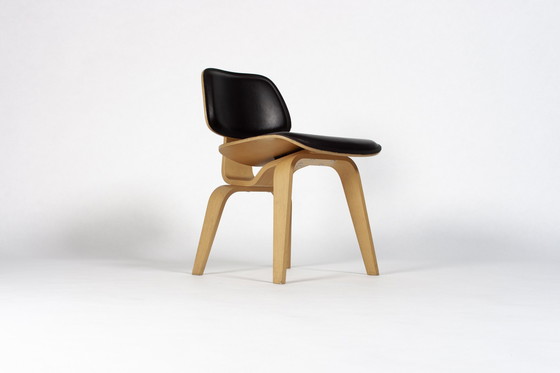 Image 1 of Vitra Sperrholz Gruppe DCW (Aktie:15)