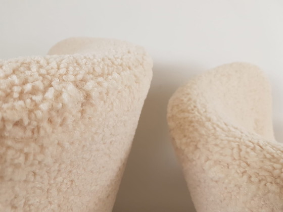 Image 1 of 2 x Artifort Sessel Teddy Stoff Herrenmodell und Dänisches Modell