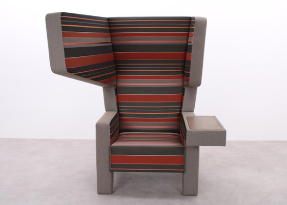 Image 1 of Proof Earchair