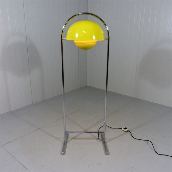 Image 1 of Blumentopf-Stehlampe