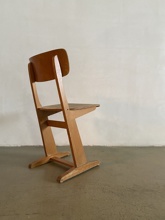 Image 1 of Casala Kinderschreibtisch aus Holz mit passendem Stuhl, Deutschland