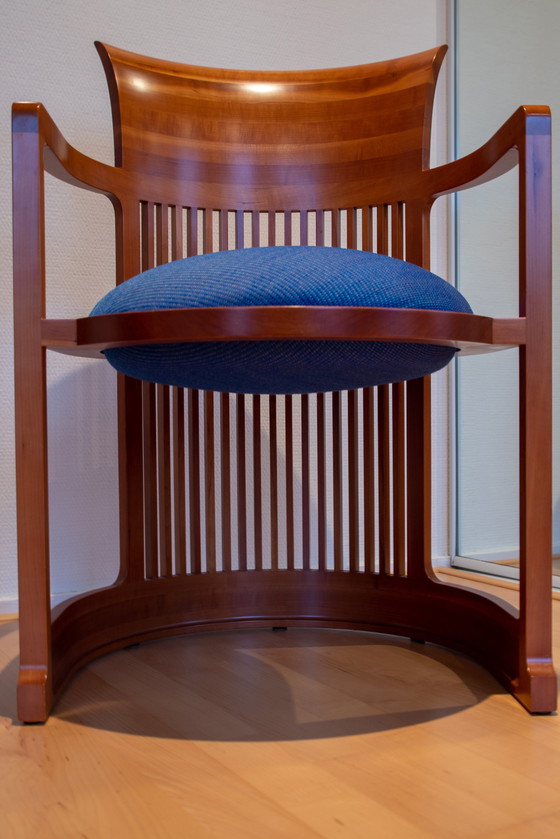 Image 1 of Cassina 606 Tonnenstuhl