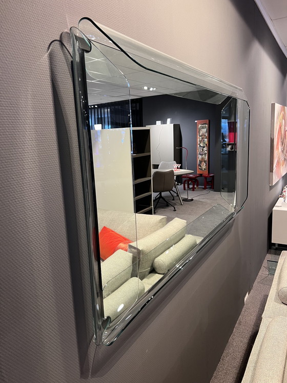 Image 1 of Platz der Fiam-Spiegel-Galerie