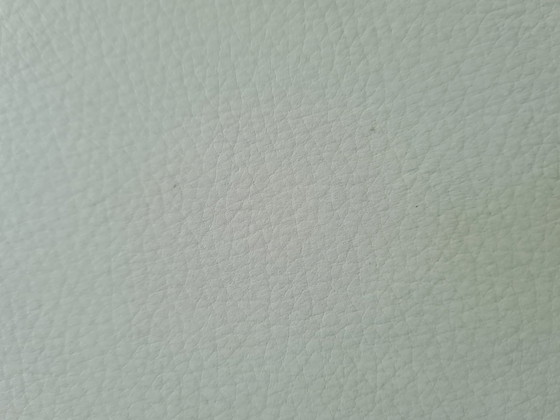 Image 1 of Montel 2,5-Sitzer-Sofa, weißes Leder