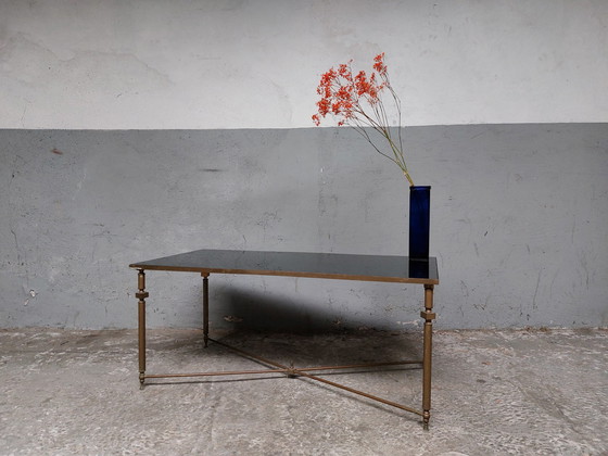 Image 1 of Hollywood Regency Couchtisch aus Messing mit Blau Spiegelplatte