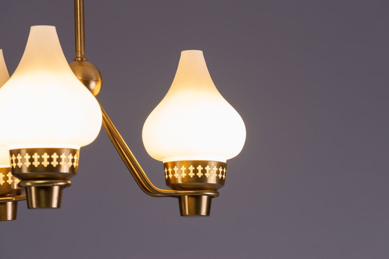 Image 1 of Kronleuchter aus Messing und Glas von Hans Bergström