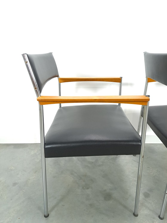 Image 1 of DDR-Stühle mit Chromgestell und schwarzer Polsterung