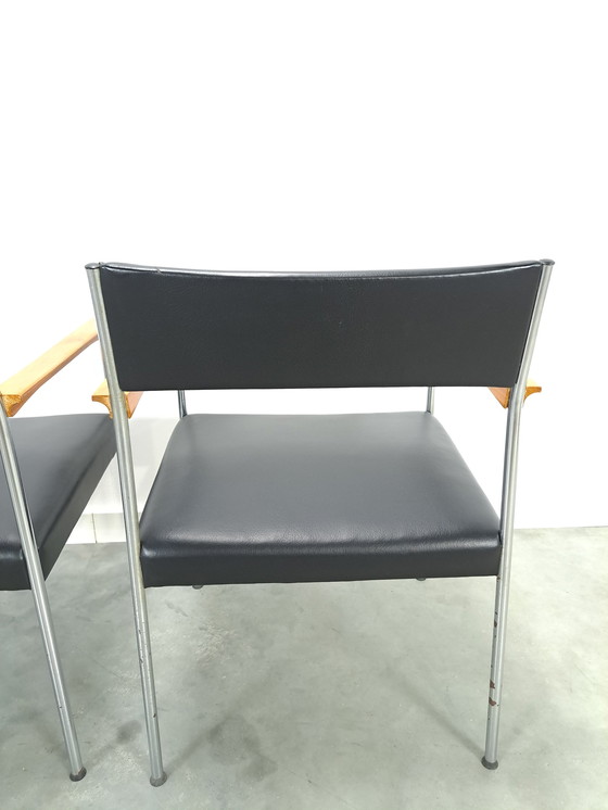 Image 1 of DDR-Stühle mit Chromgestell und schwarzer Polsterung