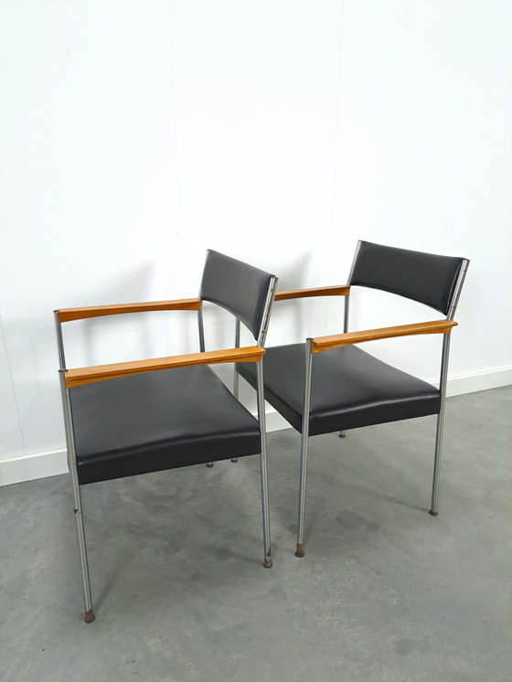 Image 1 of DDR-Stühle mit Chromgestell und schwarzer Polsterung
